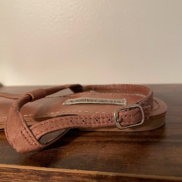 Steve Madden tan sandals - Picture 4 of 4